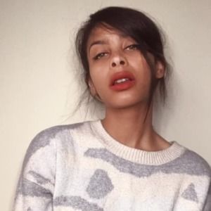 Meet your Posher, Naomi